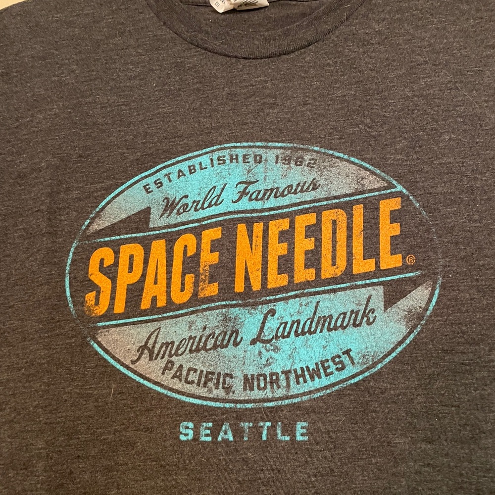 Seattle Space Needle Tee - Picture 2 of 6